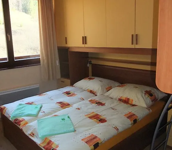 Rodinny Slnecnica Tále